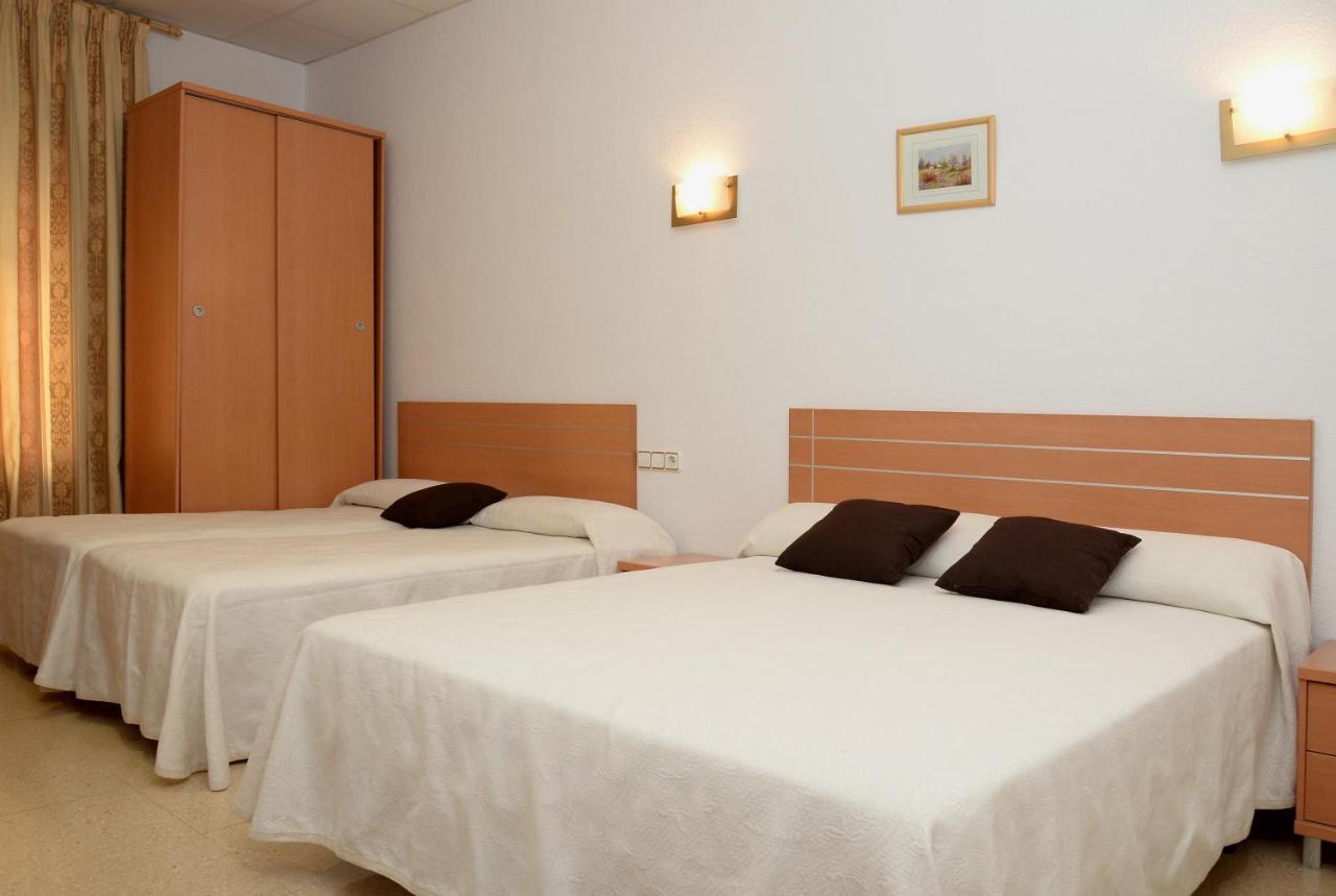 Pension Canadiense Barcelona Room photo